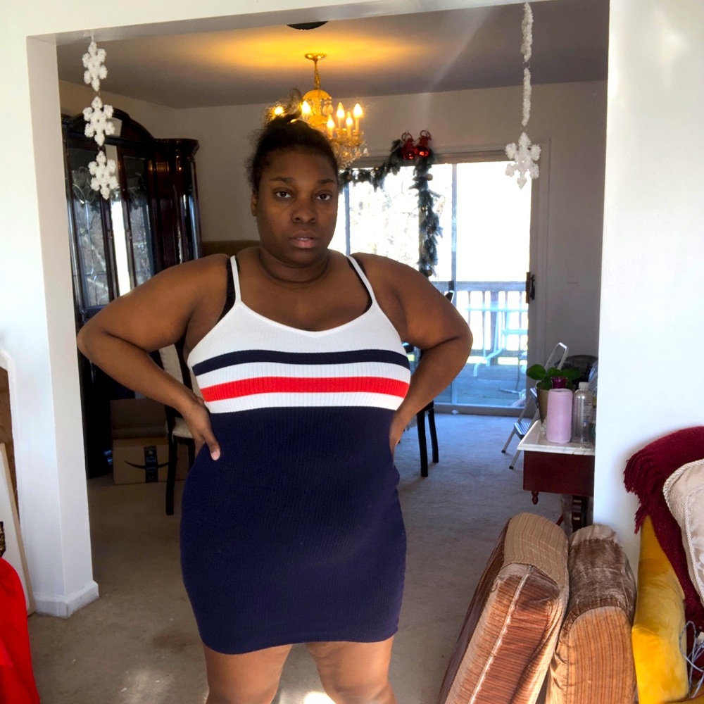Spaghetti strap knot mini dress